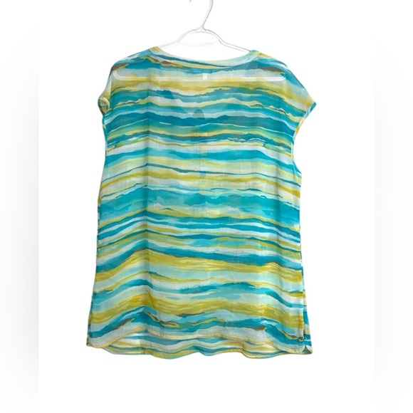 Northern Reflections light, airy, flowing, opaque sleeveless top. - Picture 3 of 12